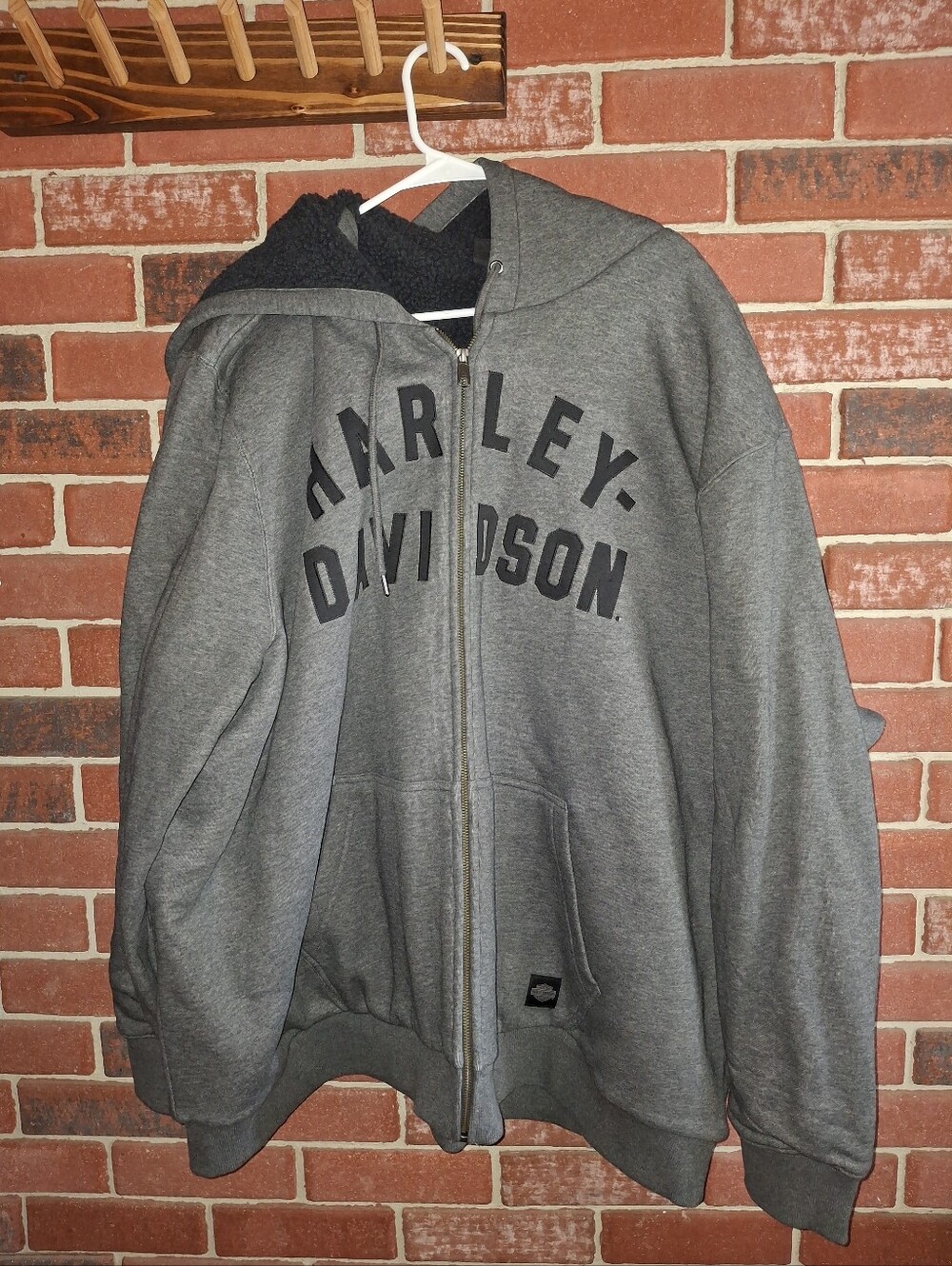 Harley-Davidson Gray Zip-Up Hooded Sweatshirt